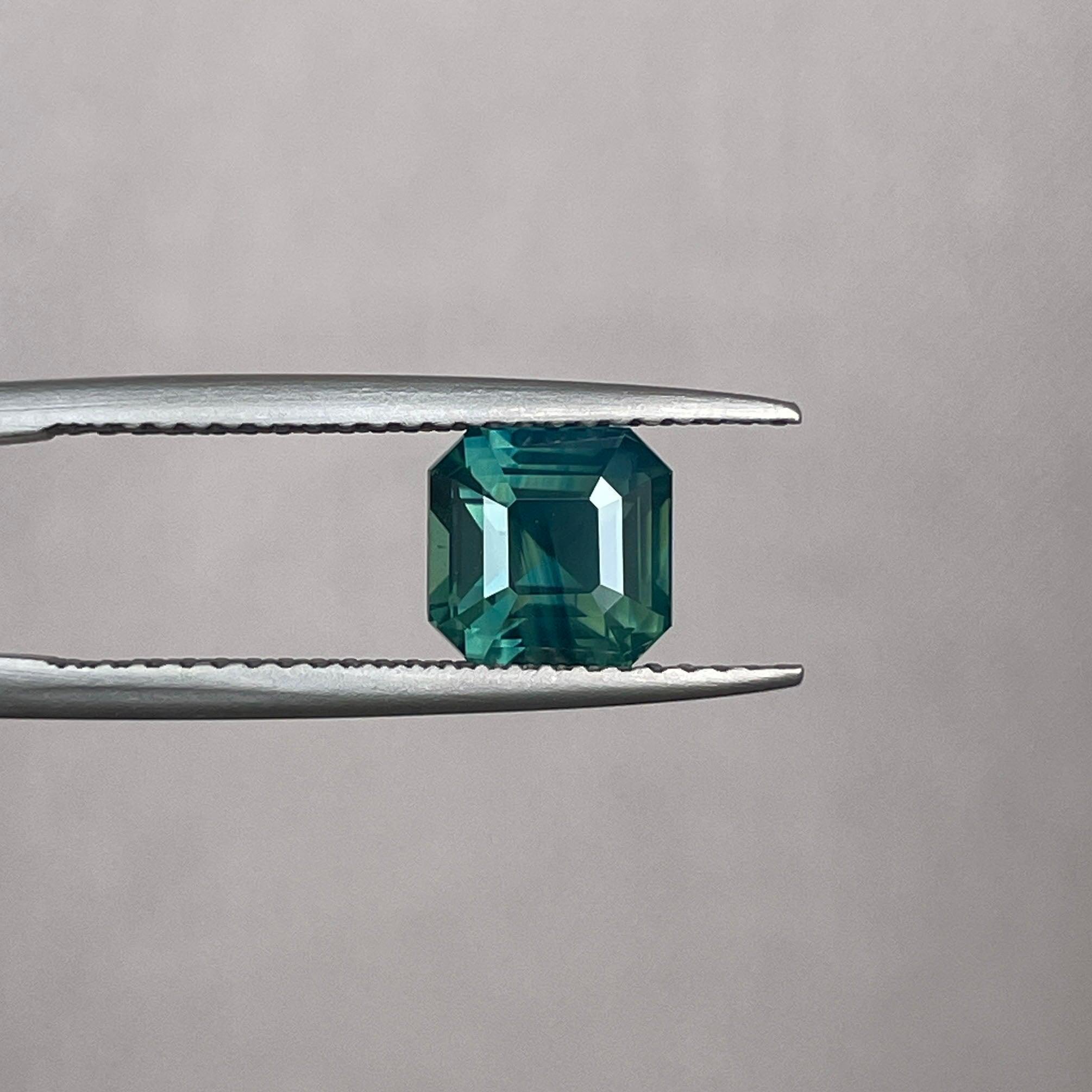 teal blue green gemstone sapphire