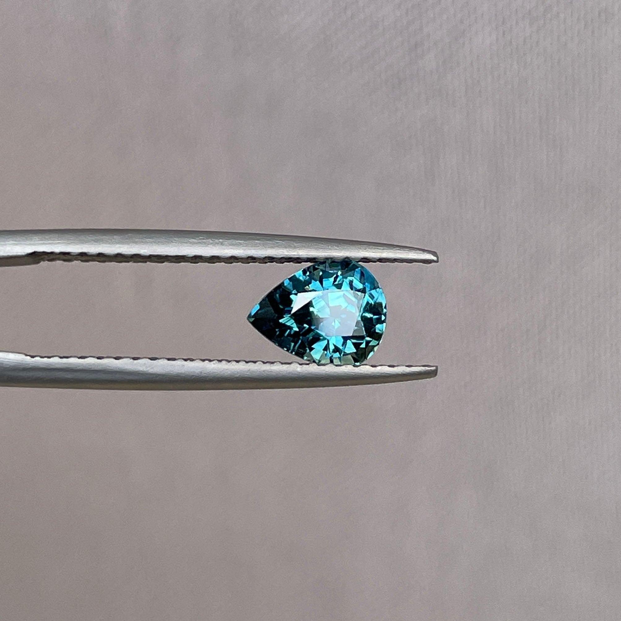teal blue green parti sapphire pear drop cut gem 