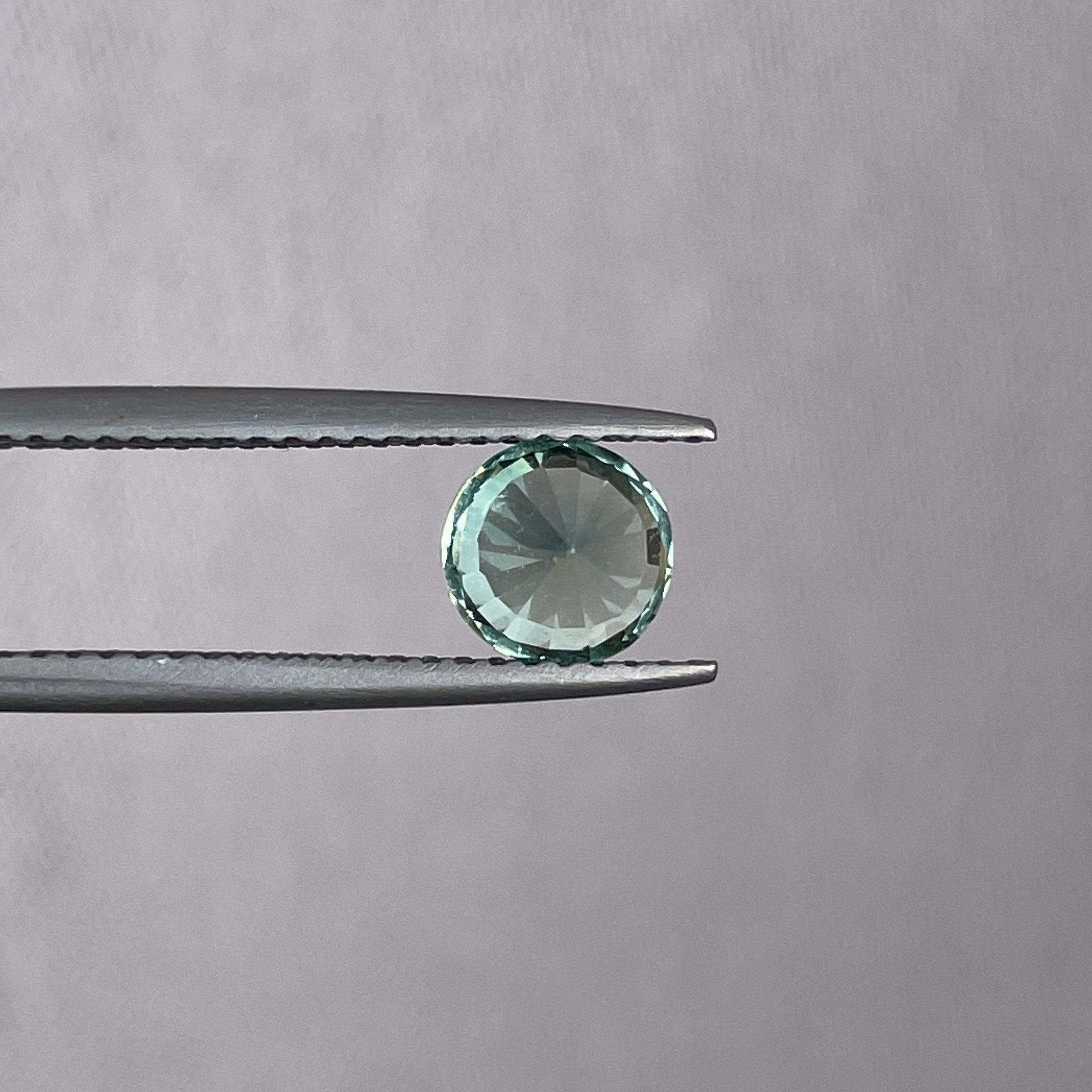 teal blue green parti sapphire round cut gem 
