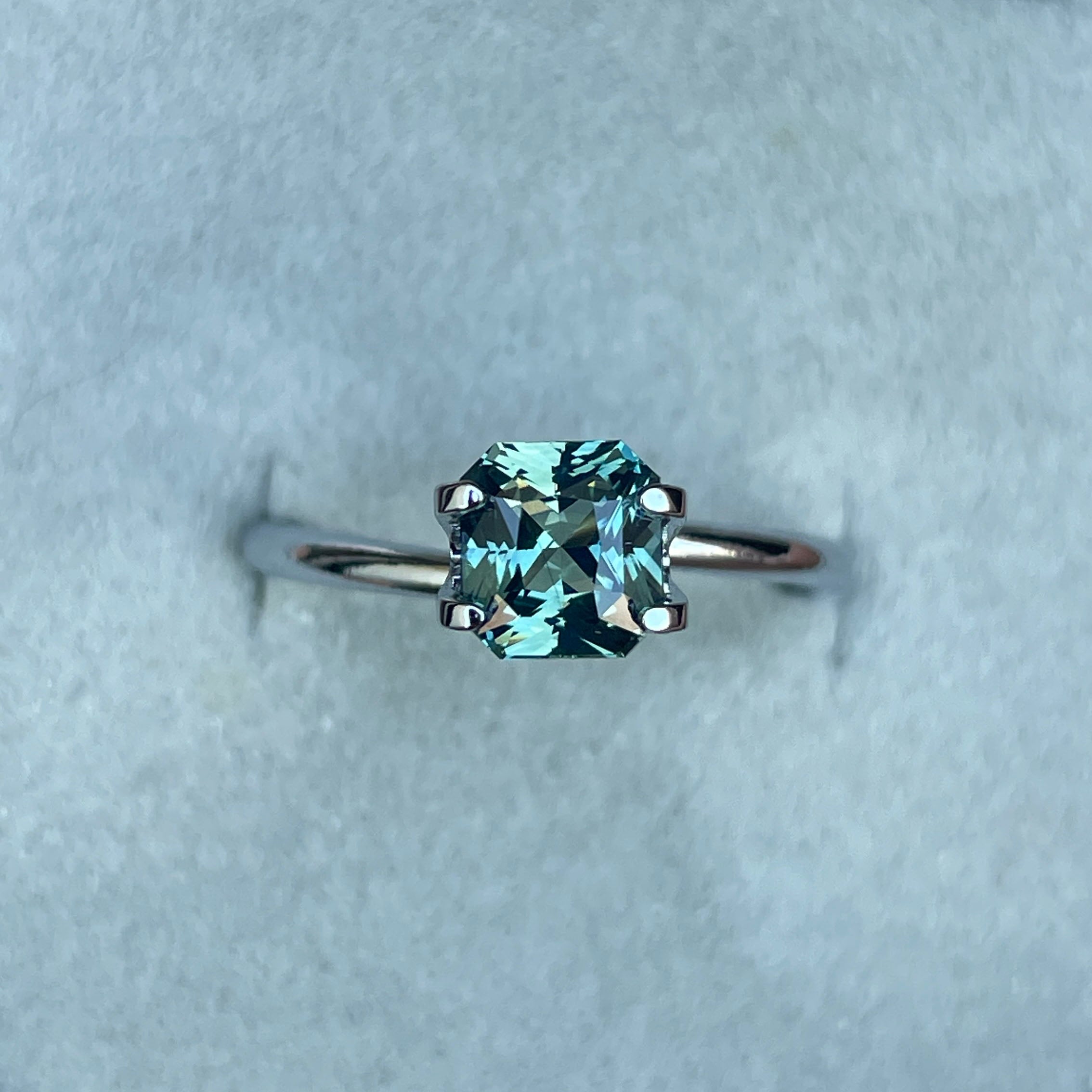 teal blue green sapphire radiant 1.46