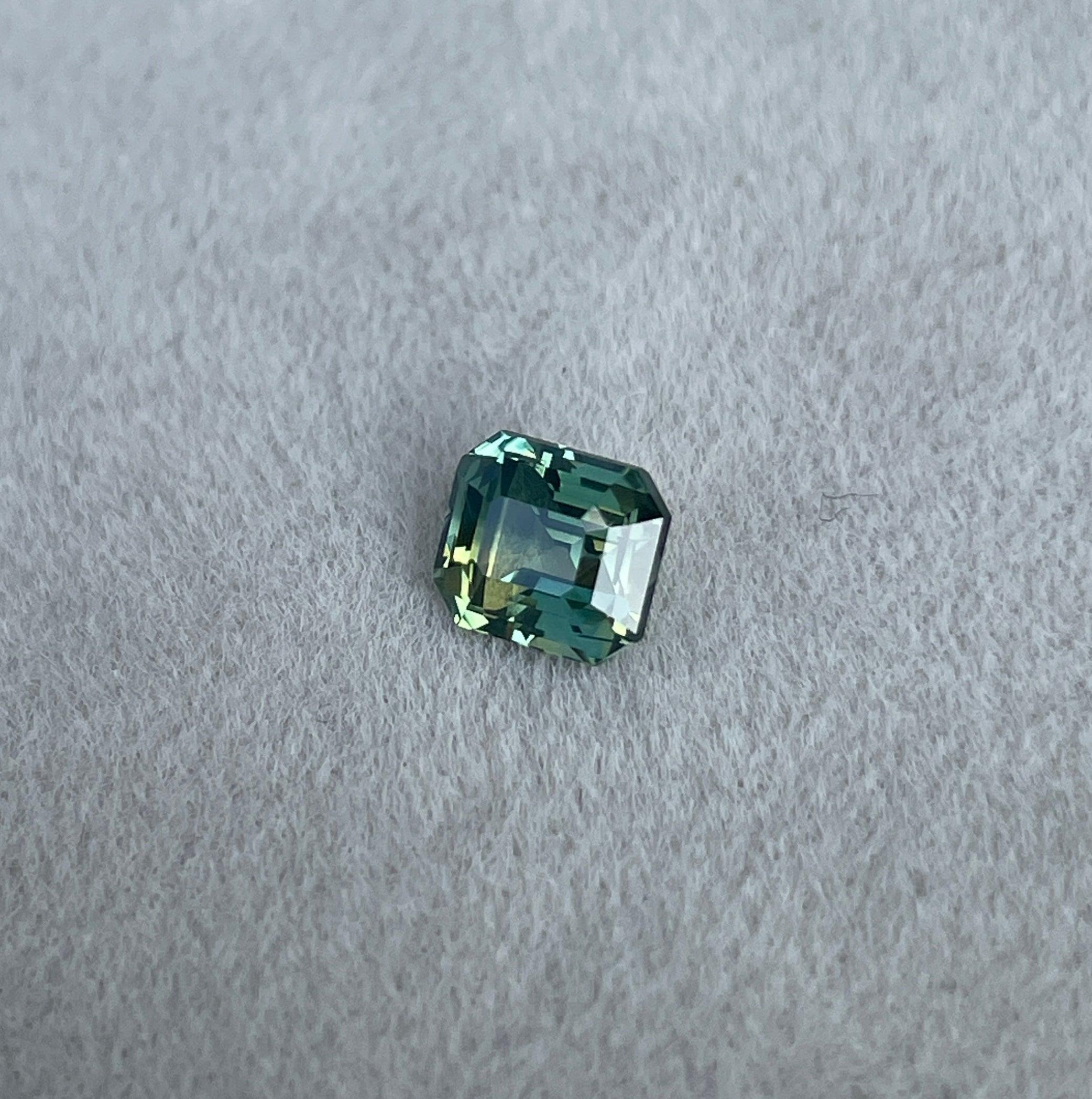 teal green parti colored loose sapphire
