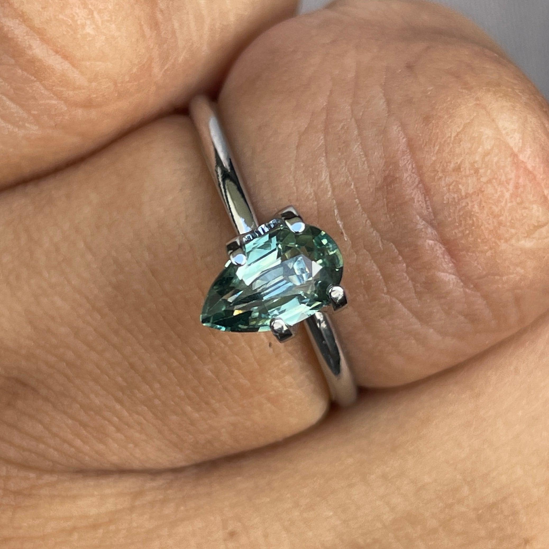 teal green parti colored loose sapphire