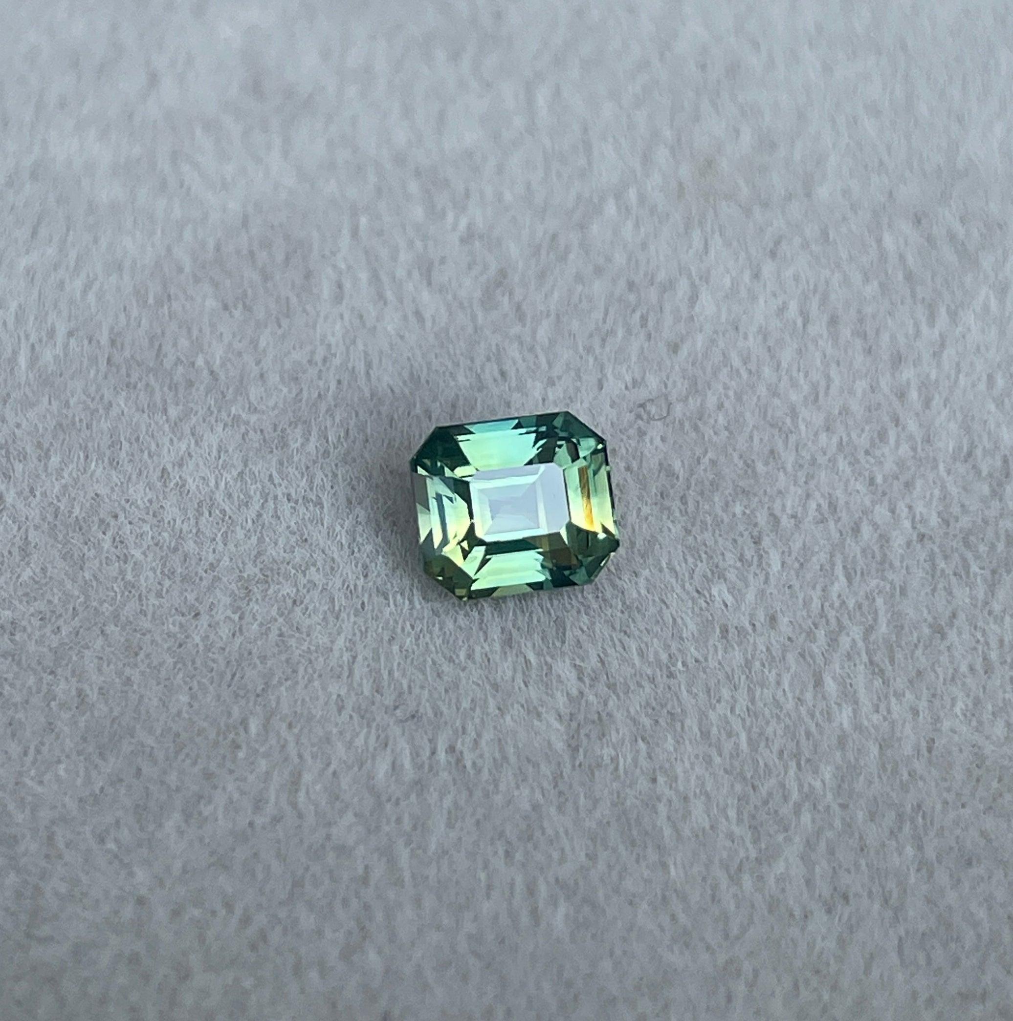 teal green parti colored loose sapphire