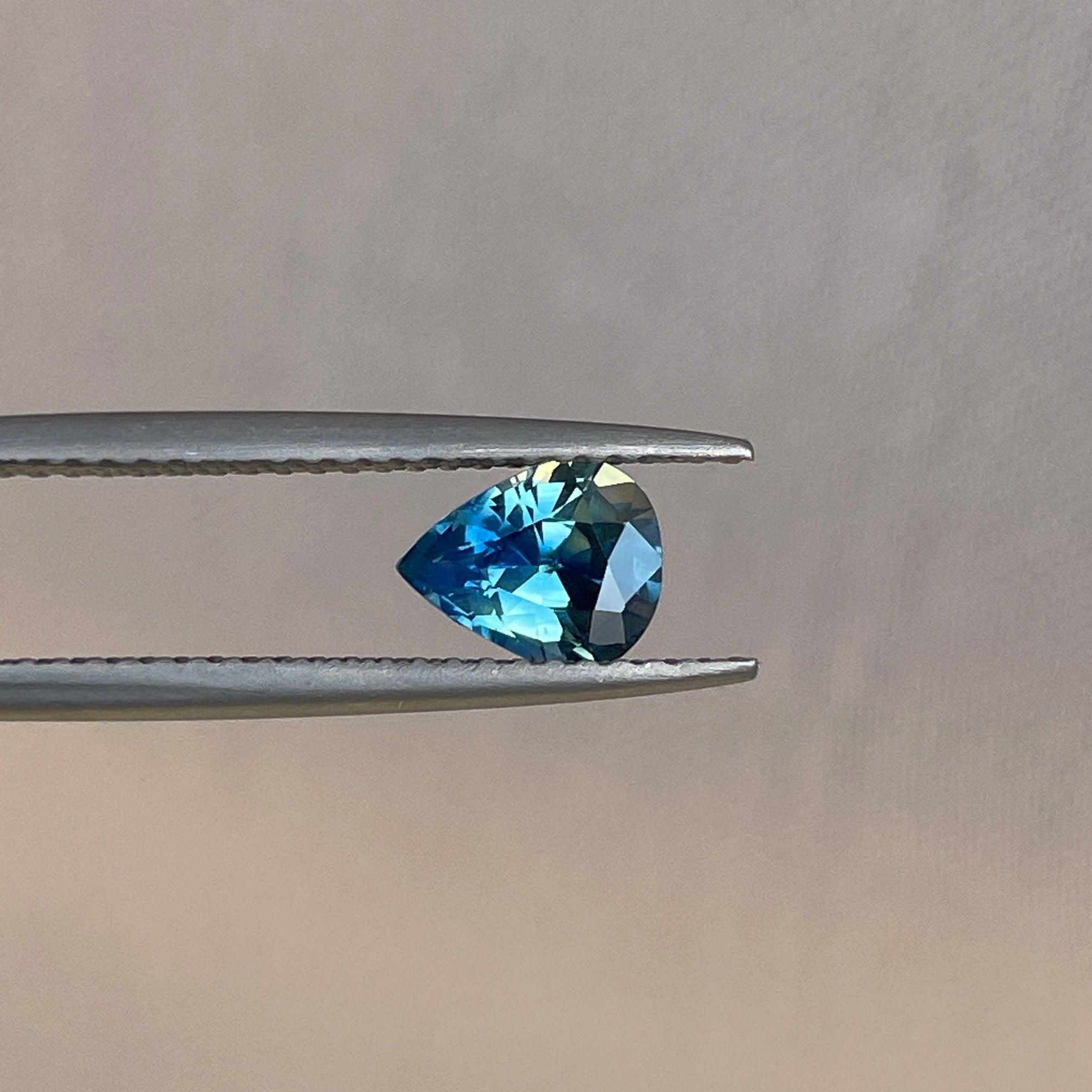 teal green parti colored loose sapphire
