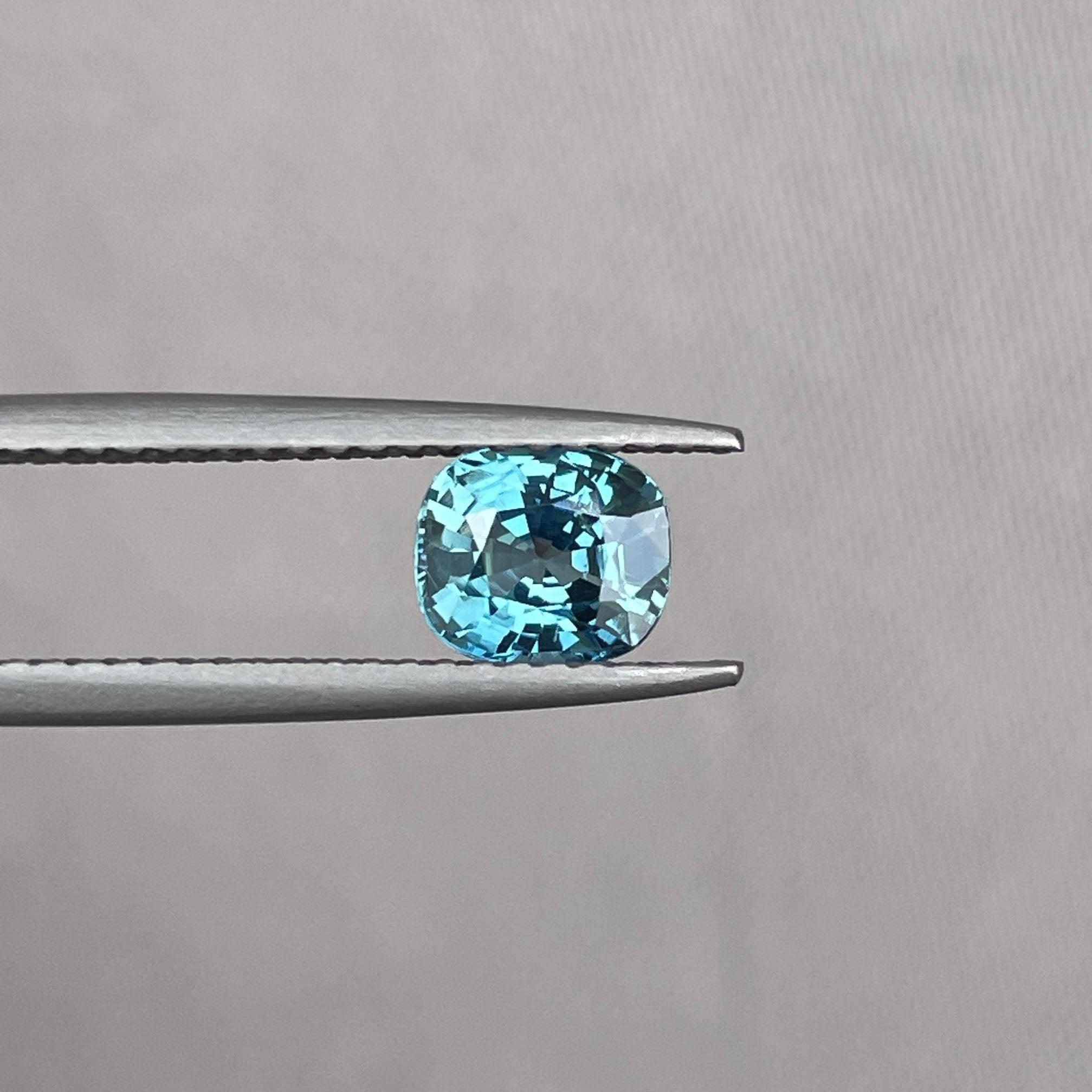 teal sapphire gemstone