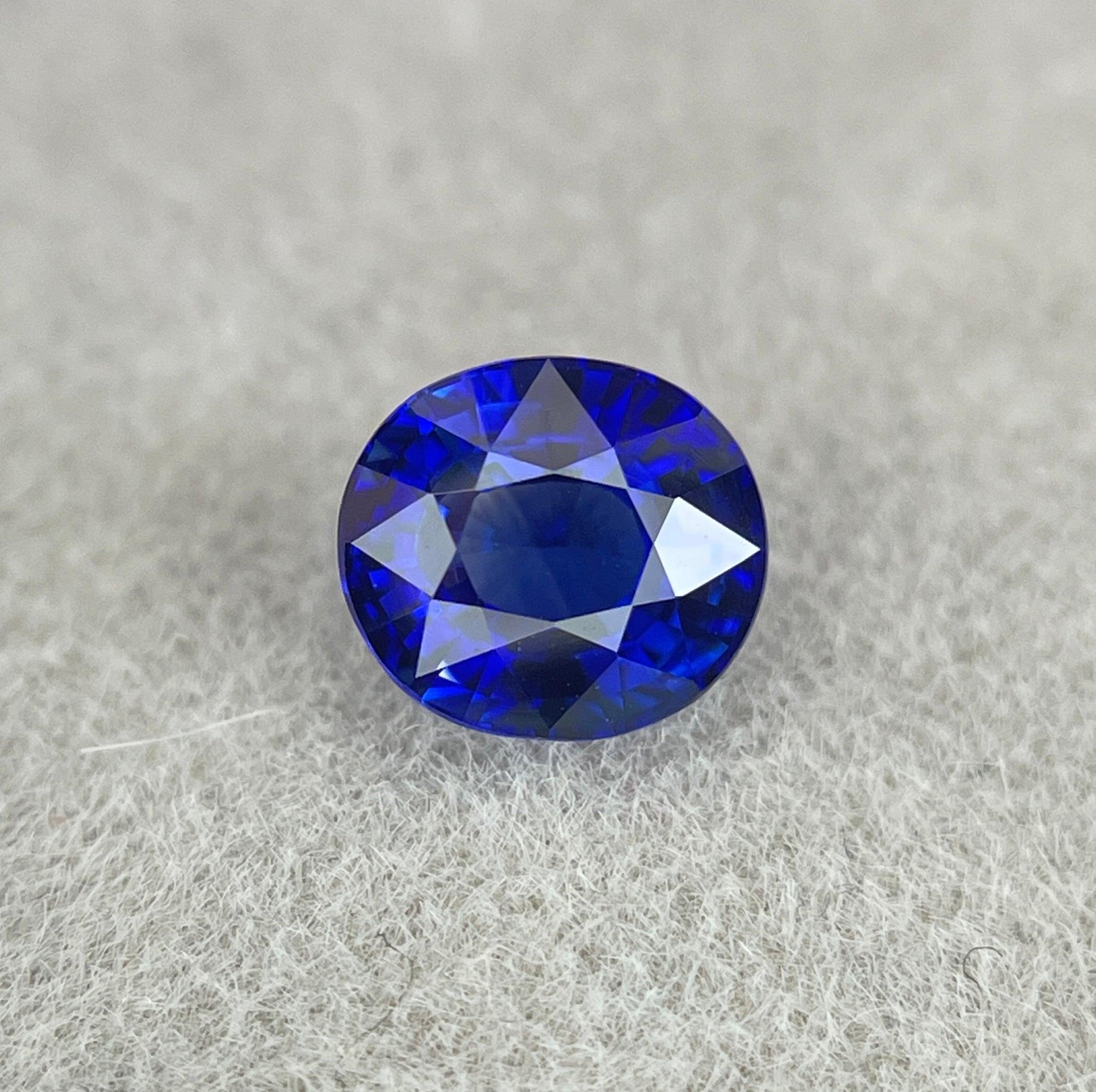 1.04 Carat Blue Sapphire 
