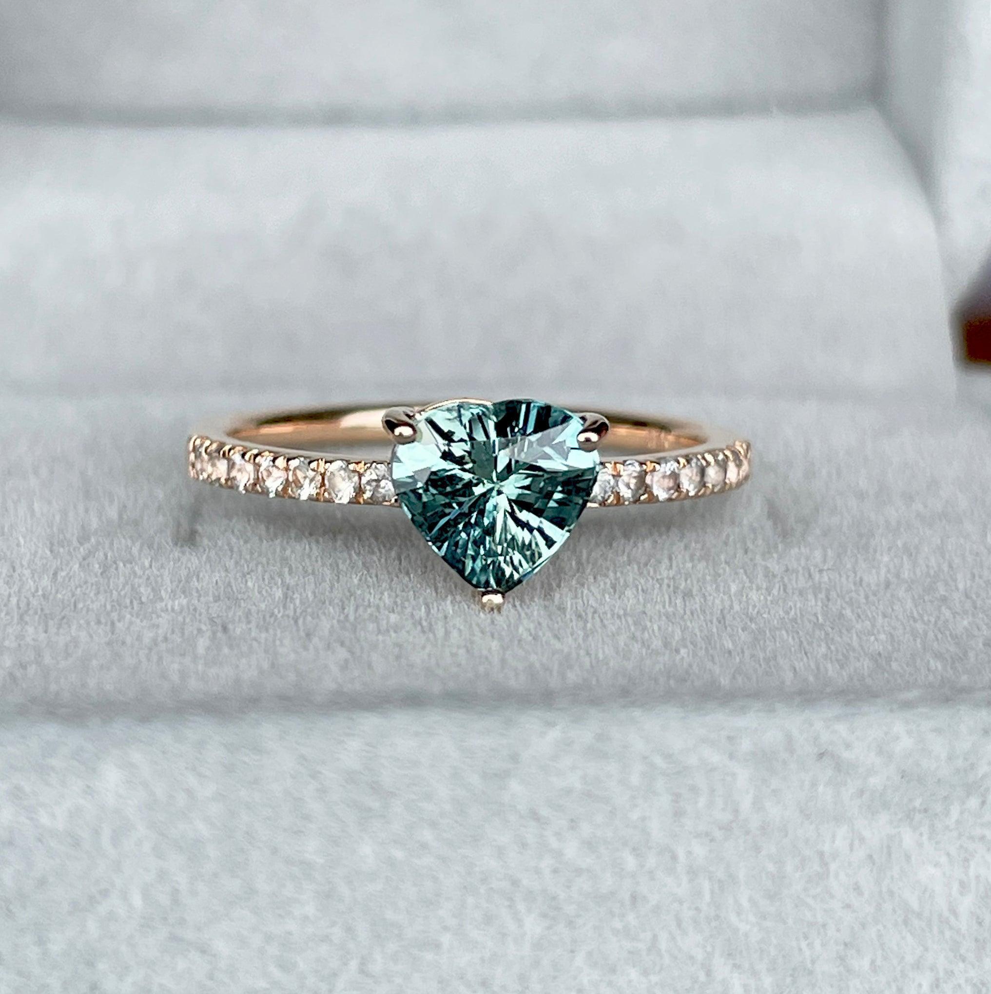 18k/ Teal Sapphire ring/ Green sapphire ring/ blue green sapphire ring