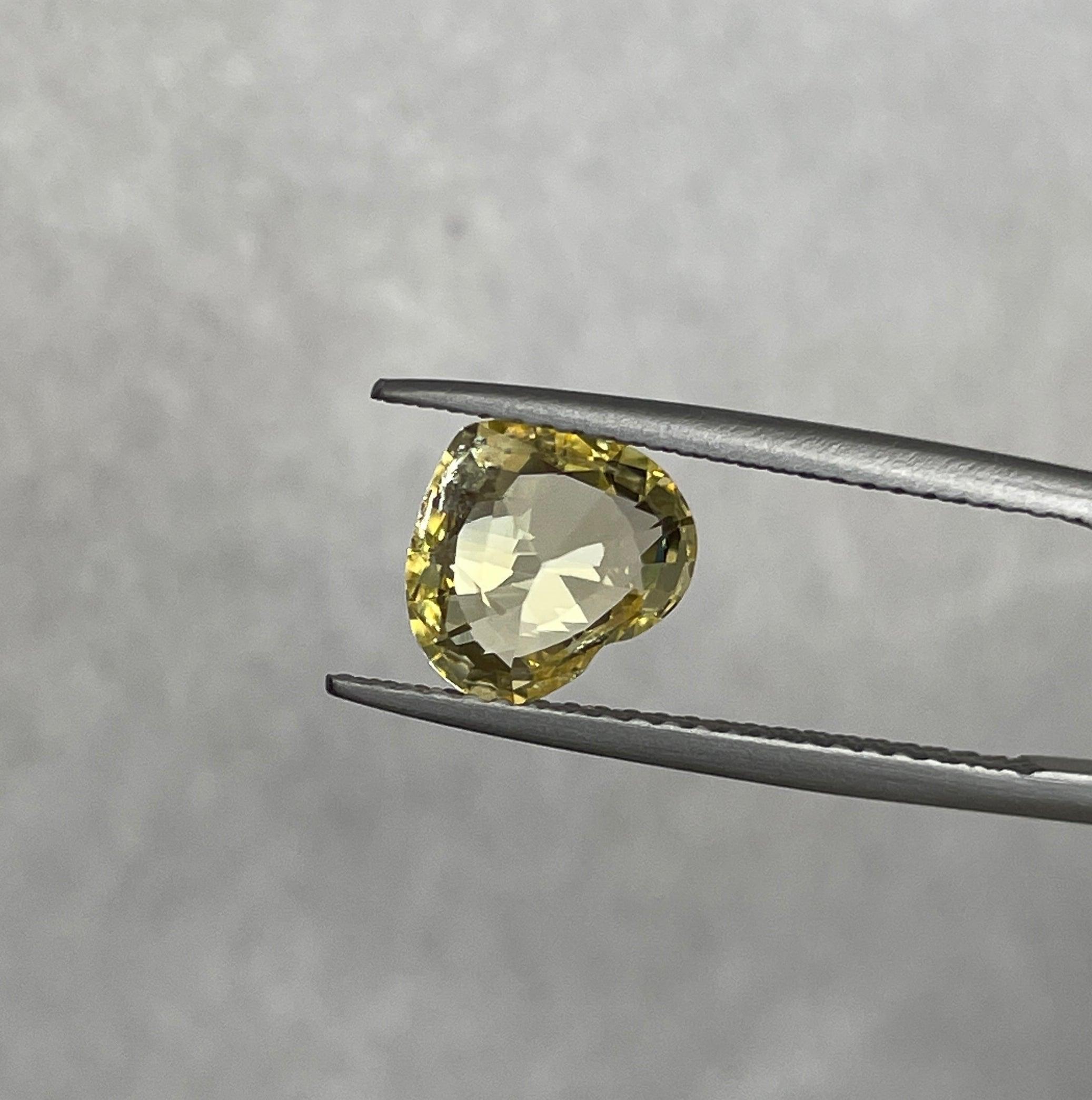 2.03 crt Yellow Sapphire/ / pale yellow sapphire/ Yellow theme/ Yellow favourite/ custom ring/ Engagement Ring/ yellow stone - NASHGEMS