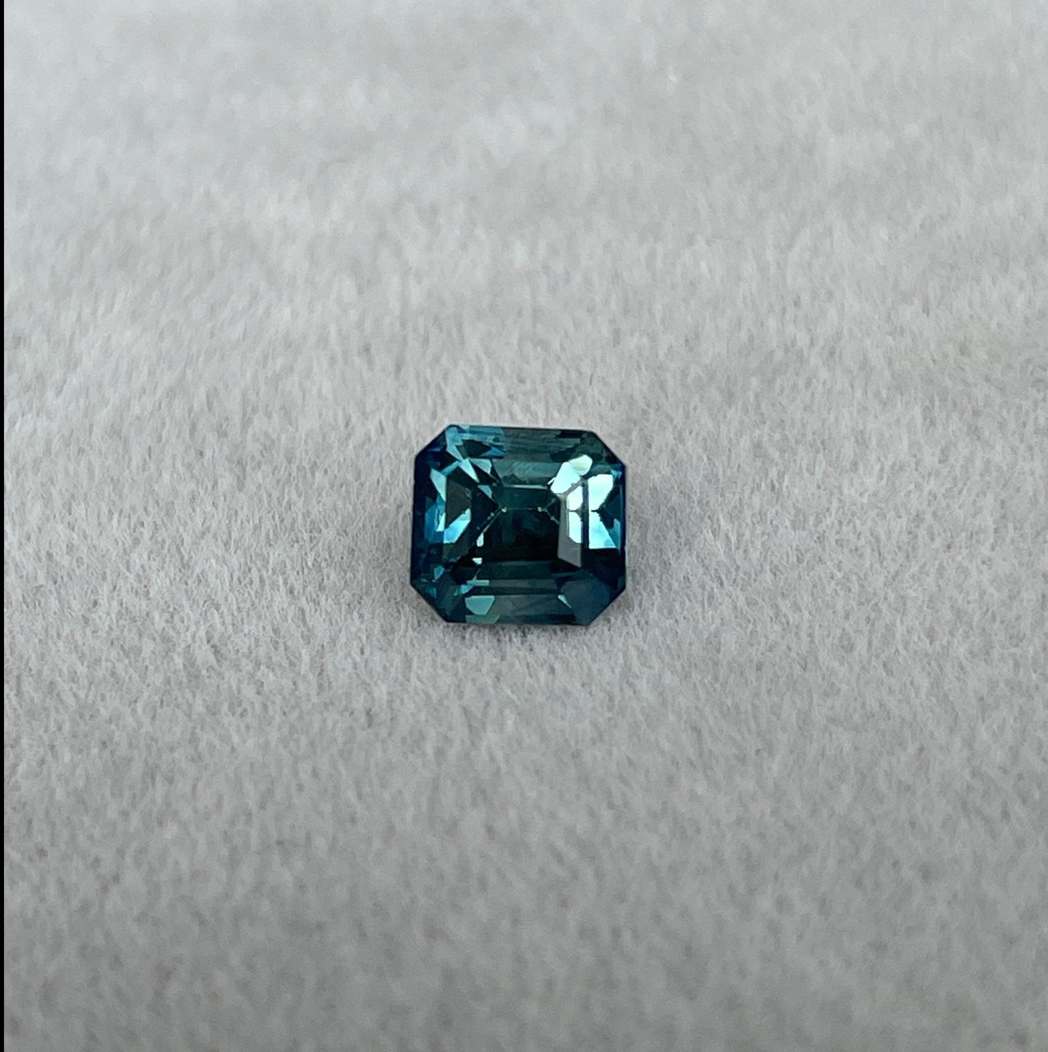 blue green sapphire