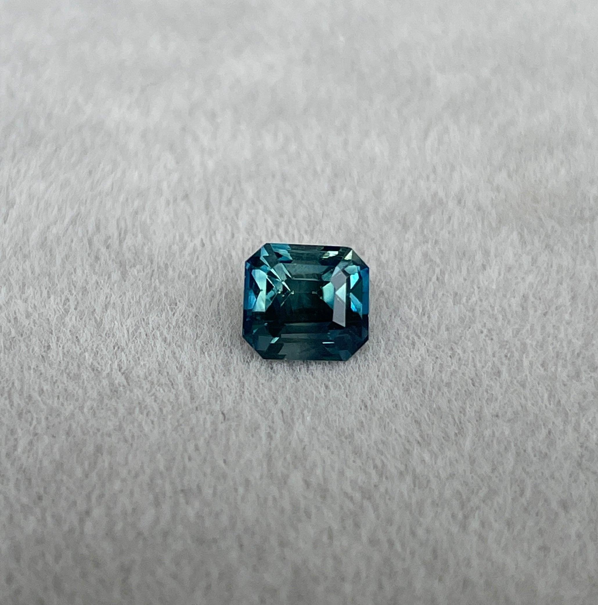 blue green sapphire