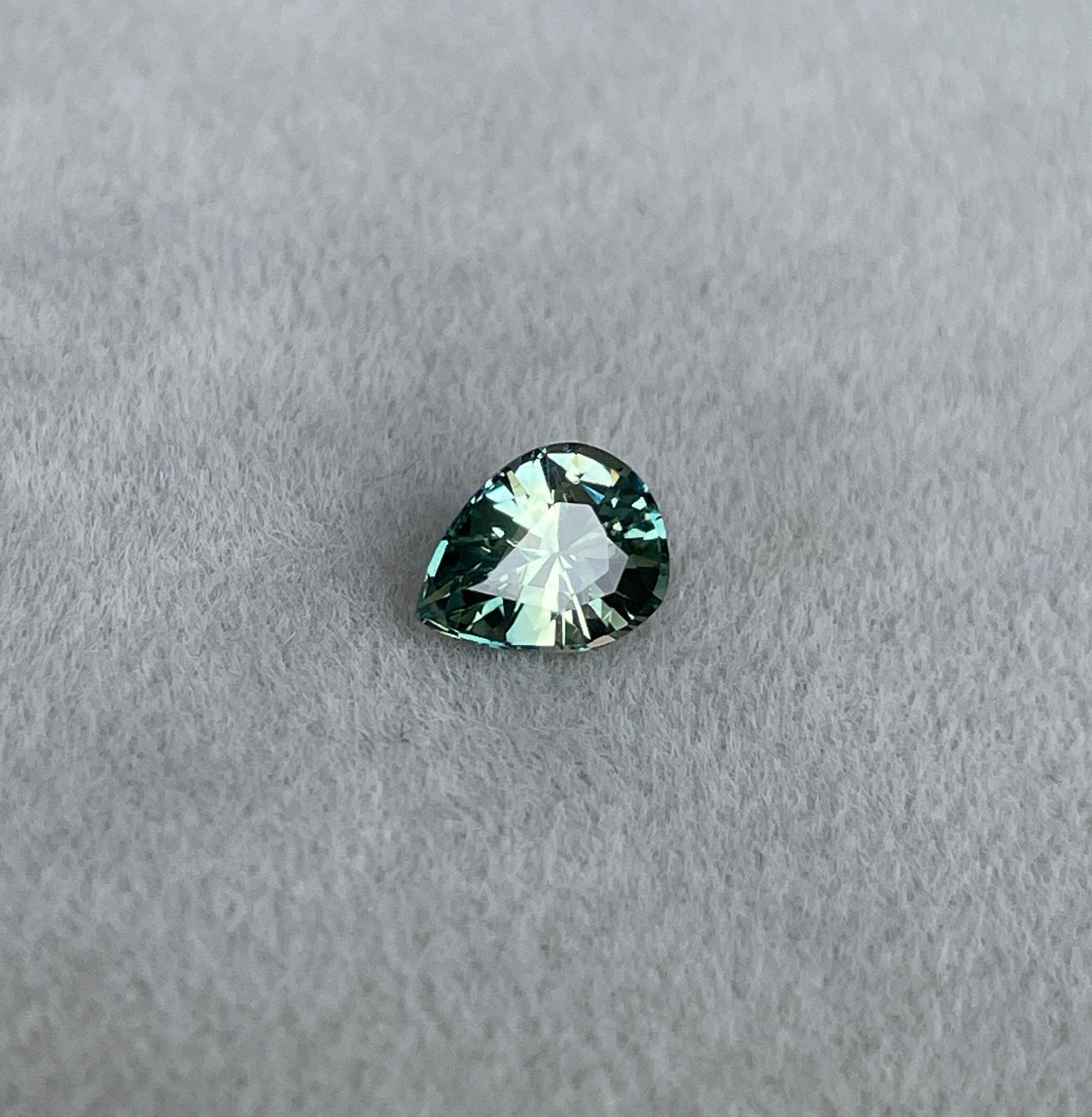 teal green parti colored loose sapphire