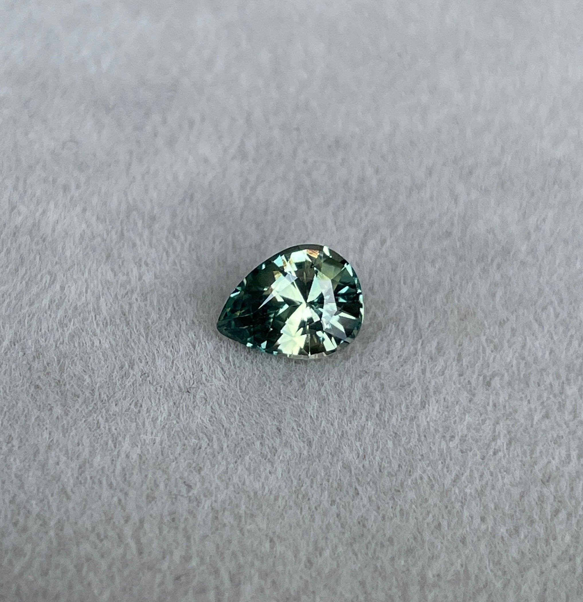 teal green parti colored loose sapphire